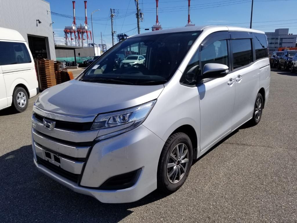 Toyota Noah X