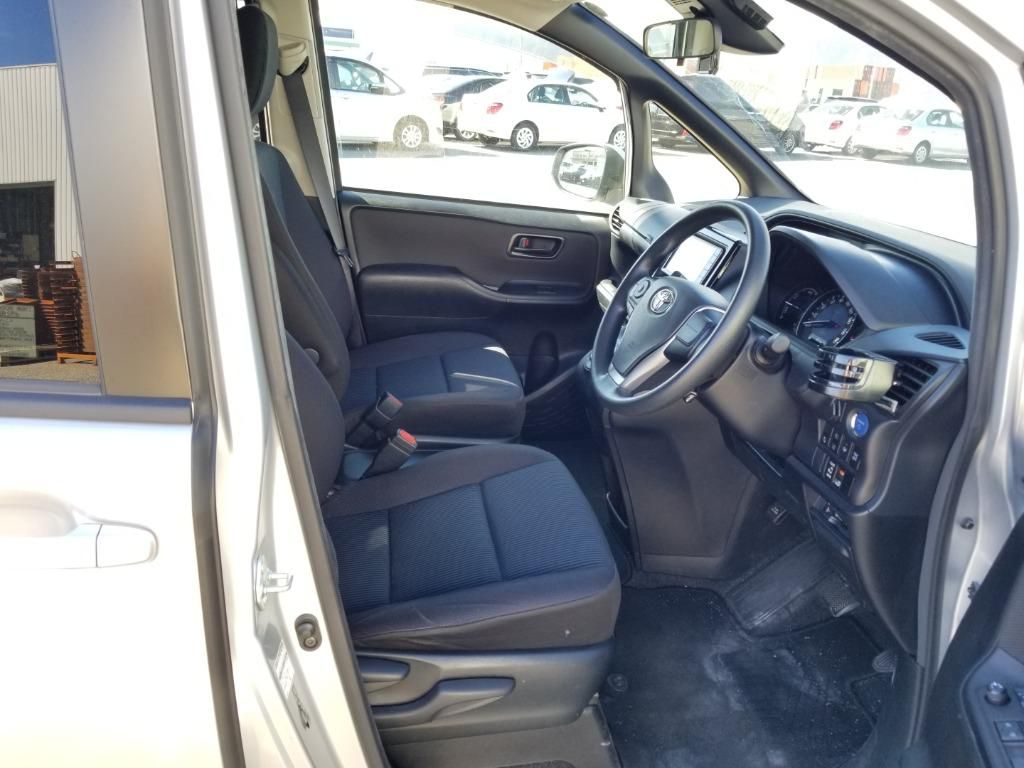 Toyota Noah X