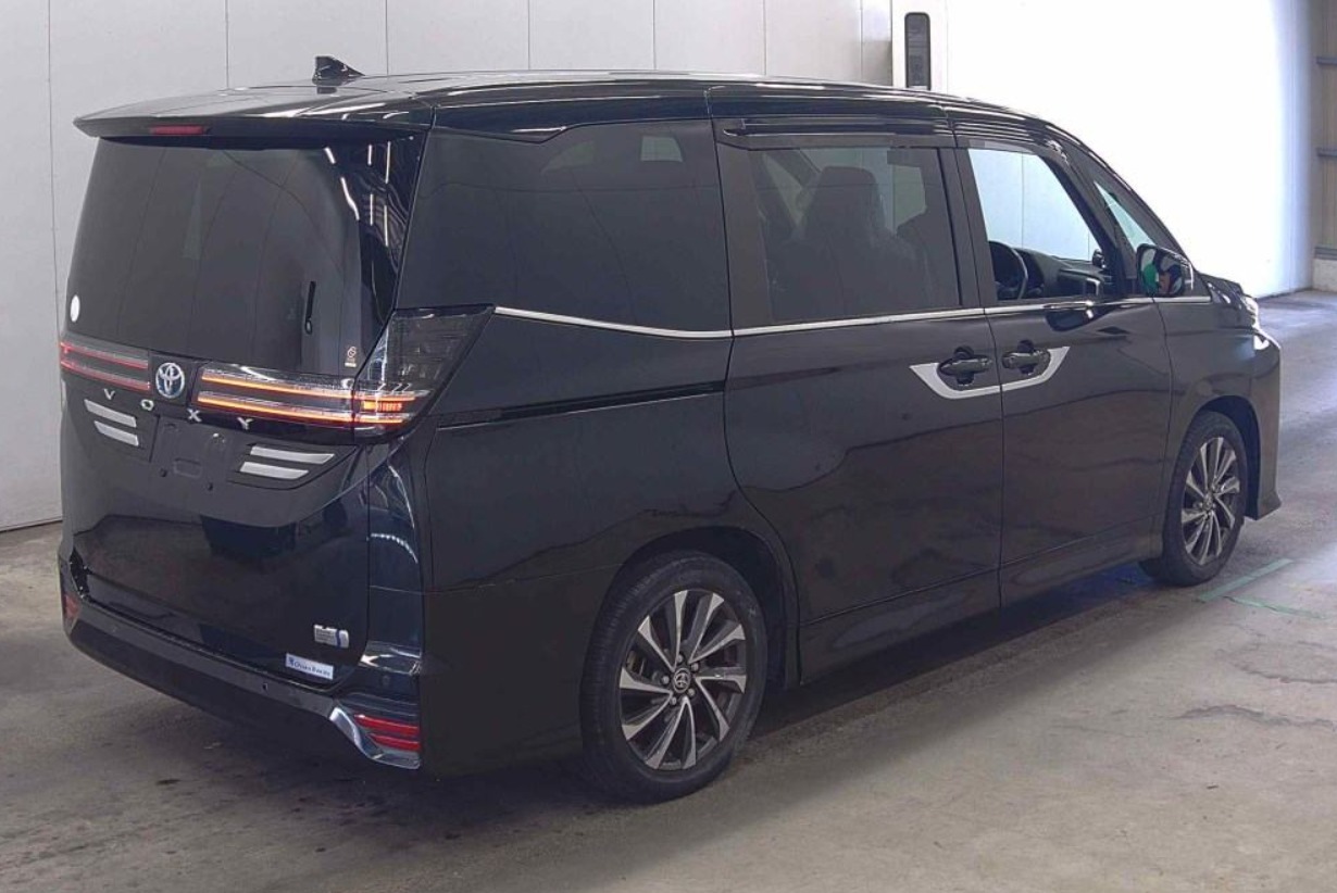 Toyota Voxy S-Z