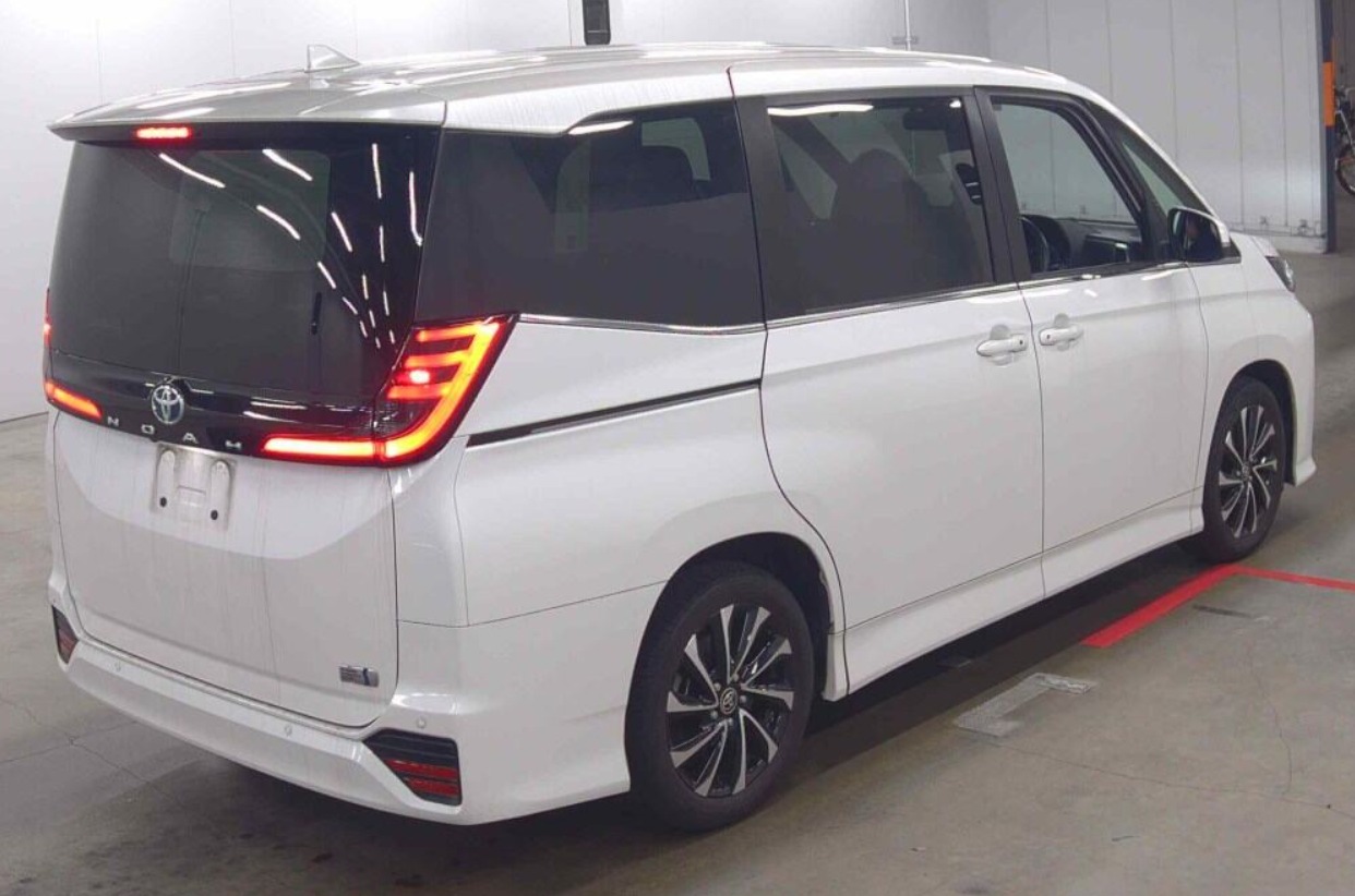 Toyota Noah S-Z