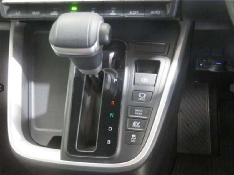 Toyota Voxy S-G